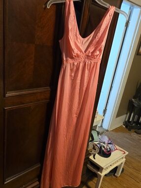 Light Pink Sleeveless V-Neck Maxi Chemise with Waist Detailing